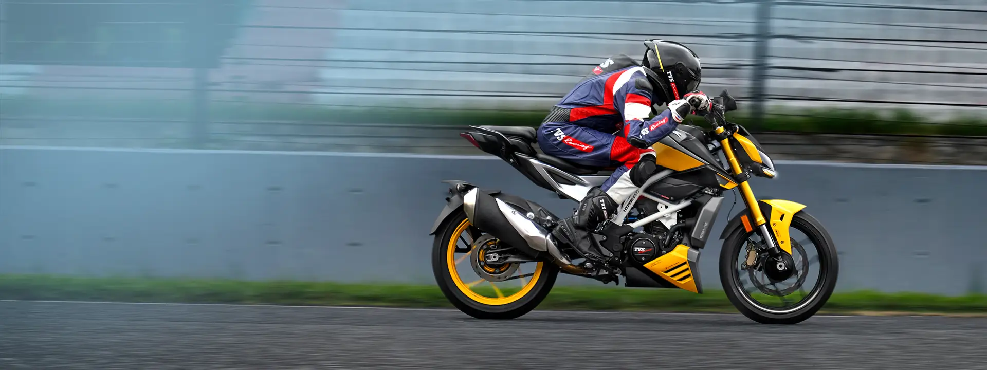 rtr 310 Full Banner Image